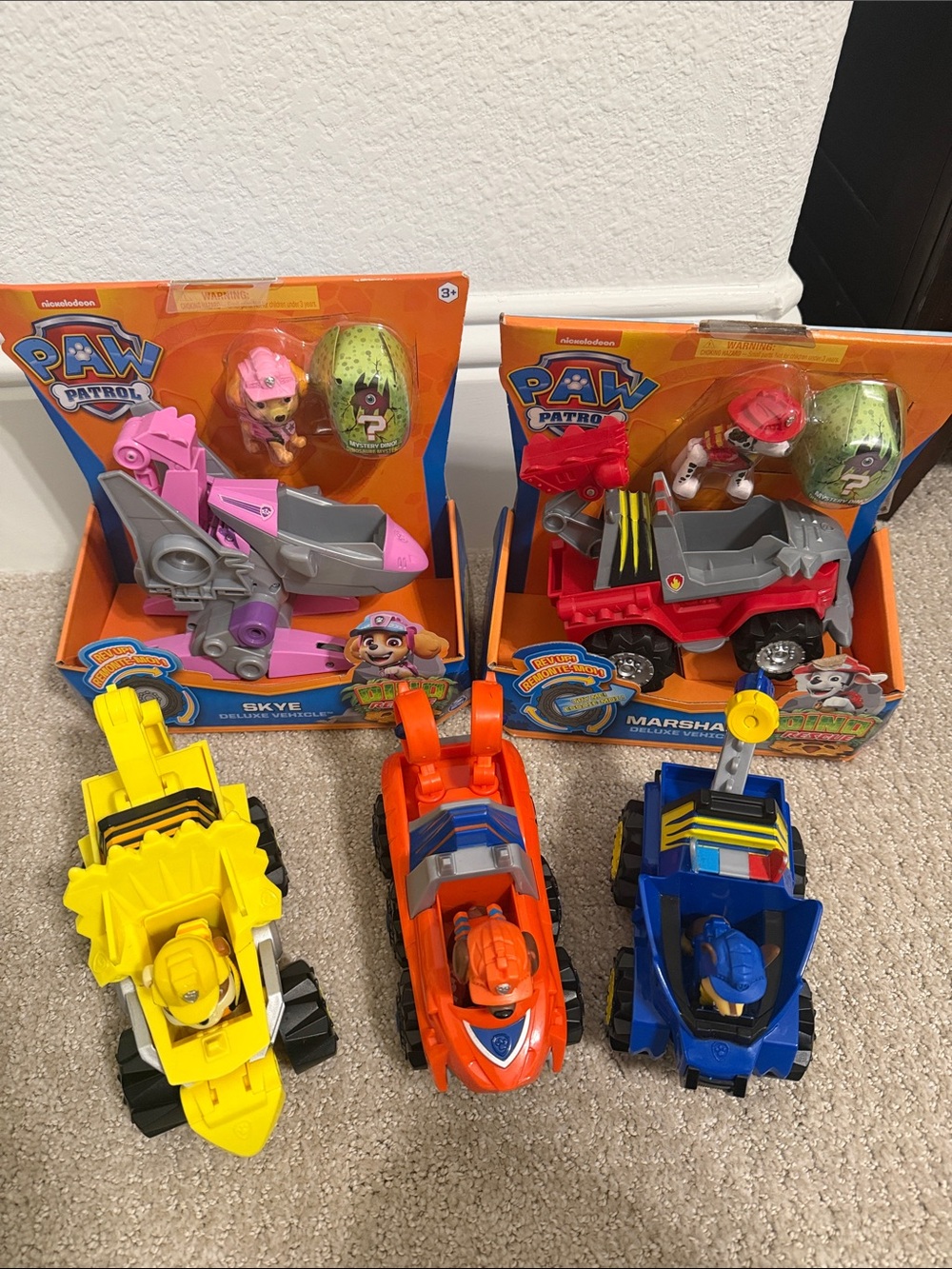 Paw Patrol Dino Rescue Marshall & Skye NIB, Zuma, Rubble and Chase - Picture 2 of 9